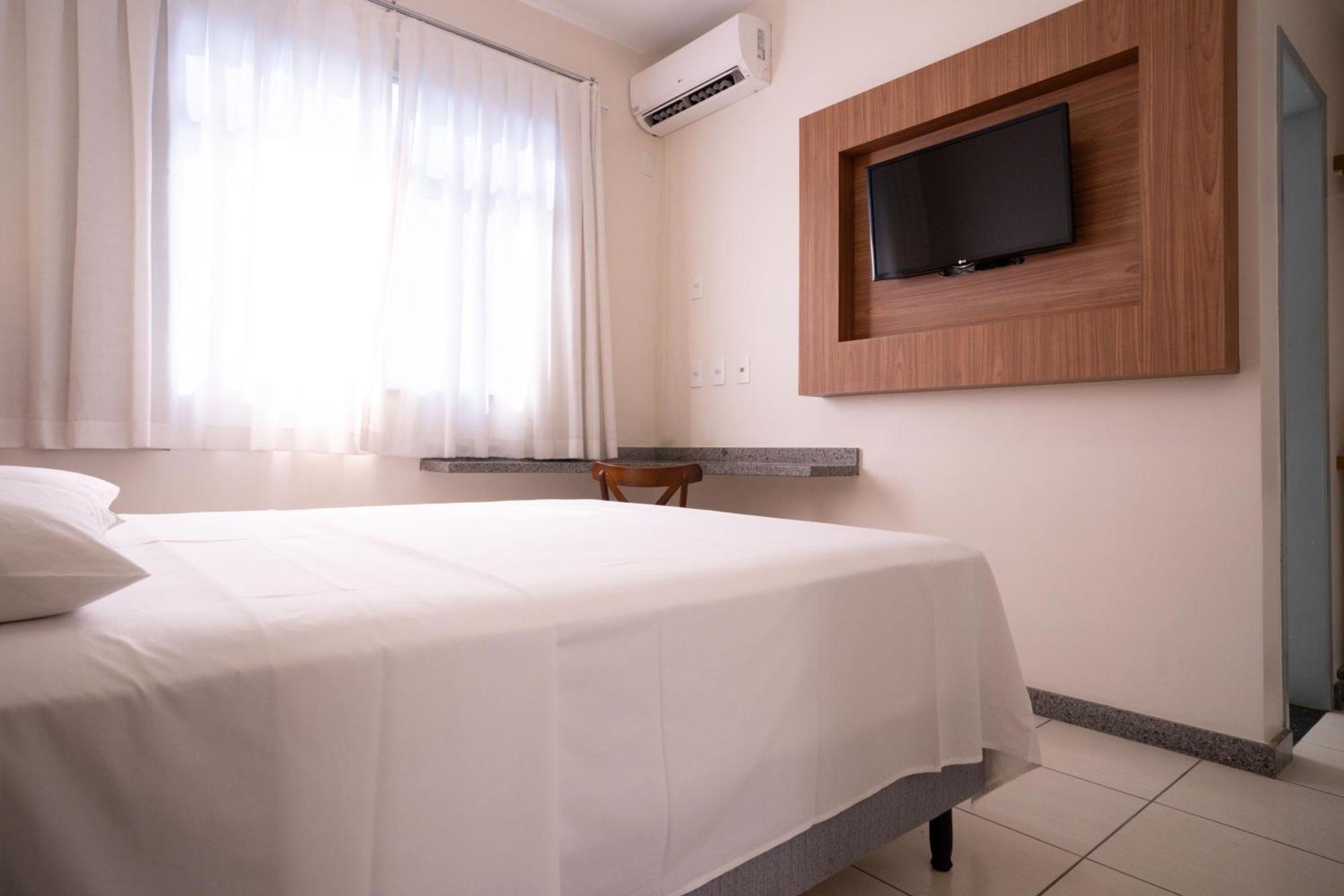 Hotel Conceicao Лінарес Екстер'єр фото